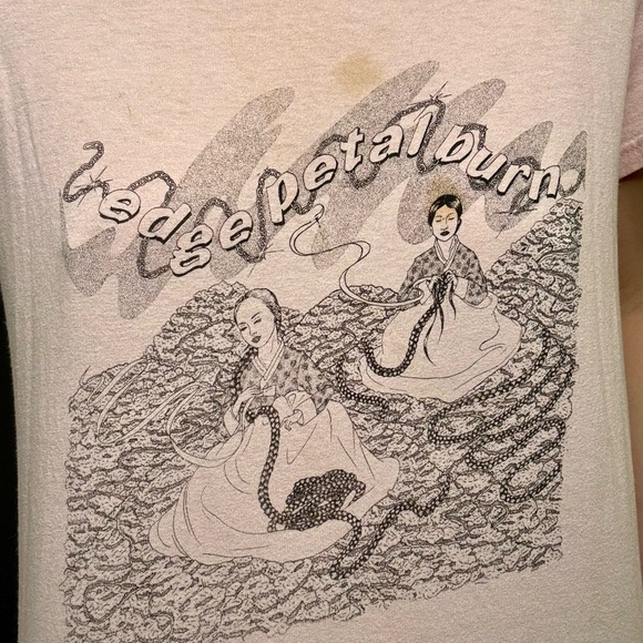 Edge Petal Burn Graphic Tee - Picture 2 of 4